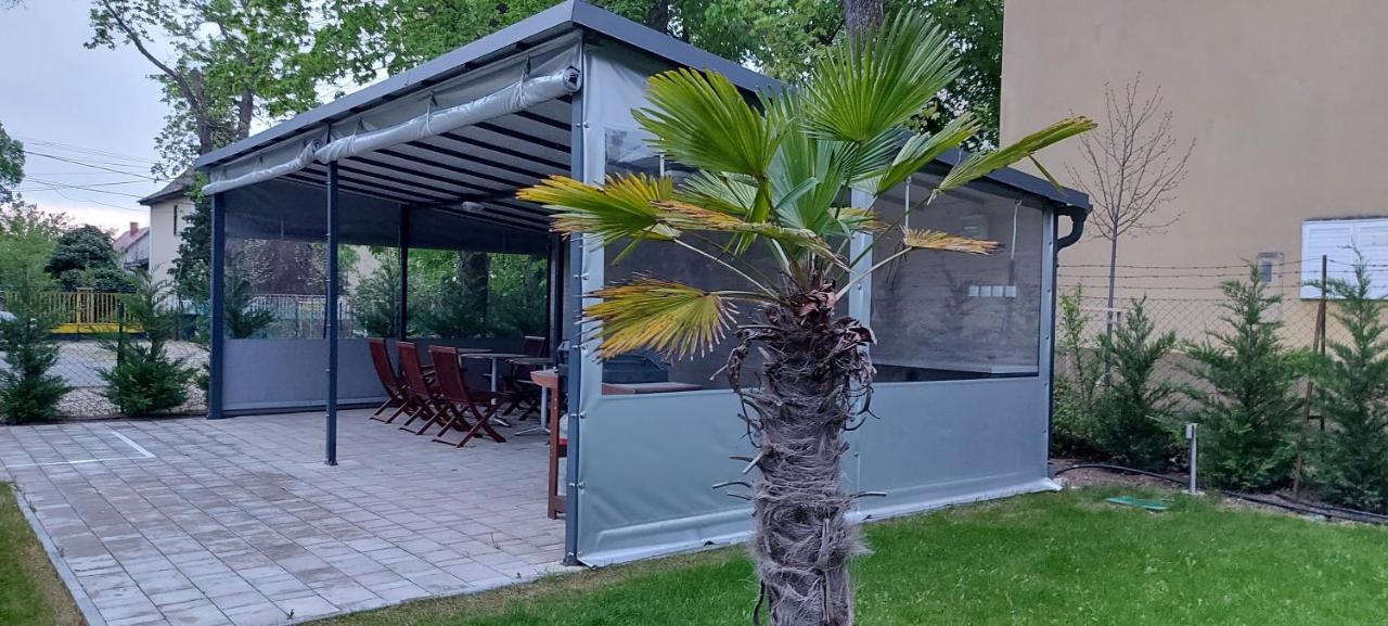 Anna Villa Fuered Boutique Rooms Balatonfured Ngoại thất bức ảnh
