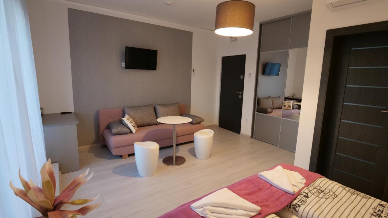 Anna Villa Fuered Boutique Rooms Balatonfured Ngoại thất bức ảnh