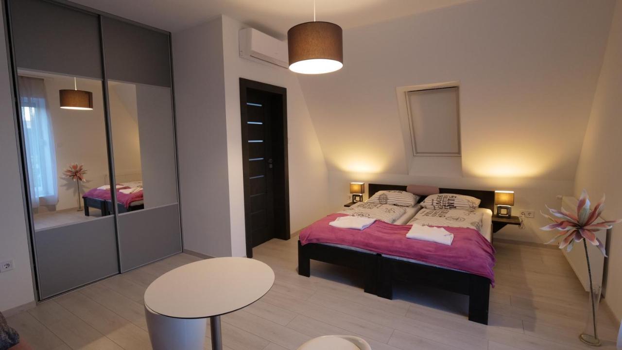 Anna Villa Fuered Boutique Rooms Balatonfured Ngoại thất bức ảnh